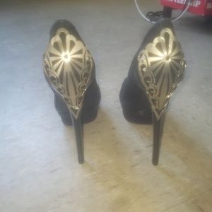 Brian Atwood Fashina Black sued pumps Metal